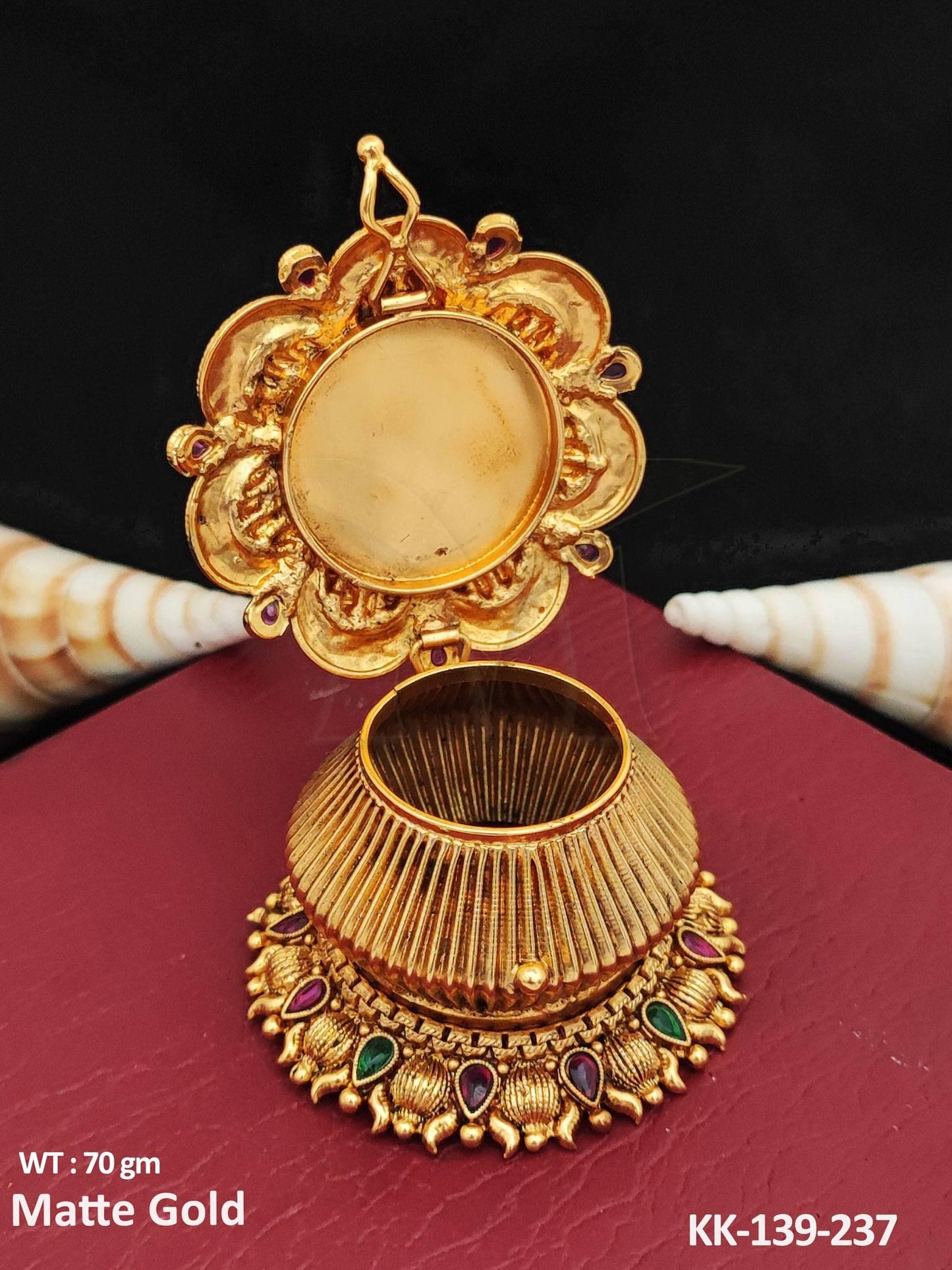Transform your look with our Antique Jewellery Designer Matte Gold Polish Party Wear Sindoor Box