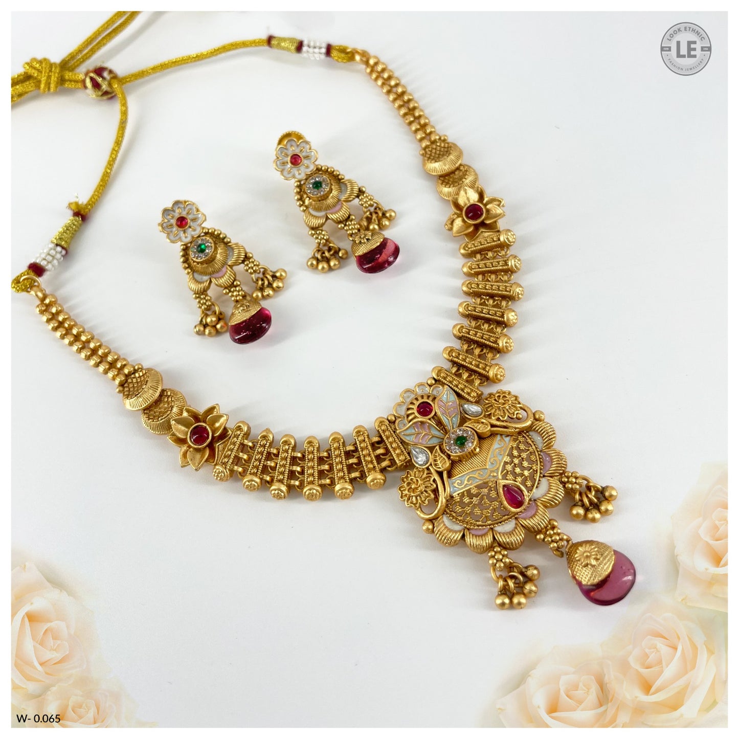 Antique Grace Antique Necklace Set