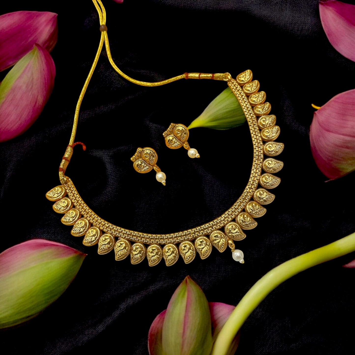 Gold Plated Short Necklace Set – Elegant Jewelry for Every Occasion