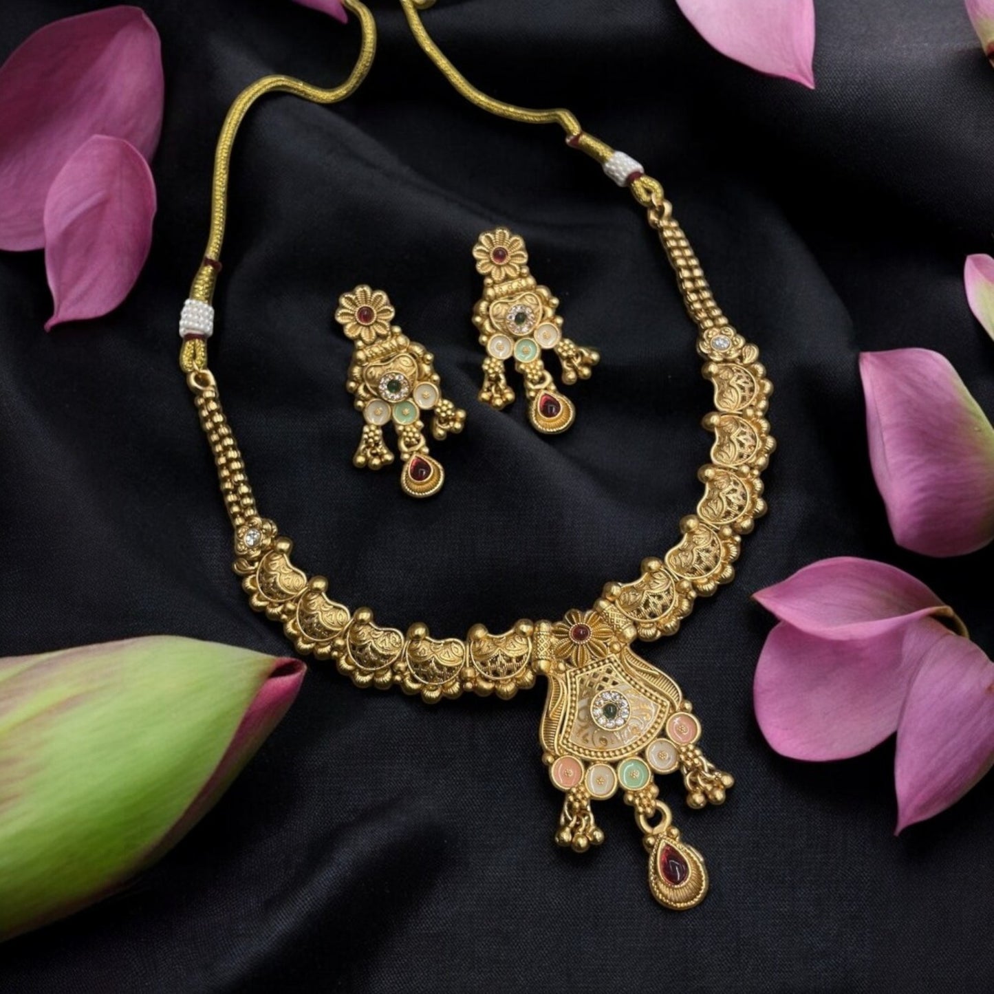 Elegant Antique Rajwadi Multicolor Necklace Set