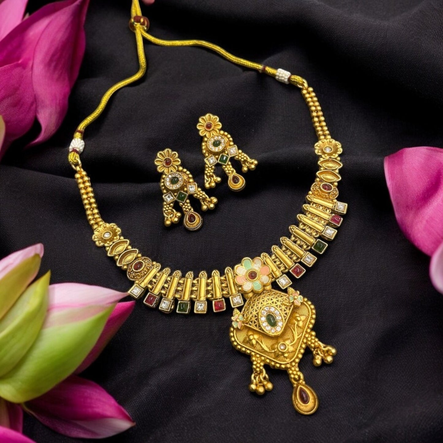 Elegant Antique Rajwadi Multicolor Necklace Set