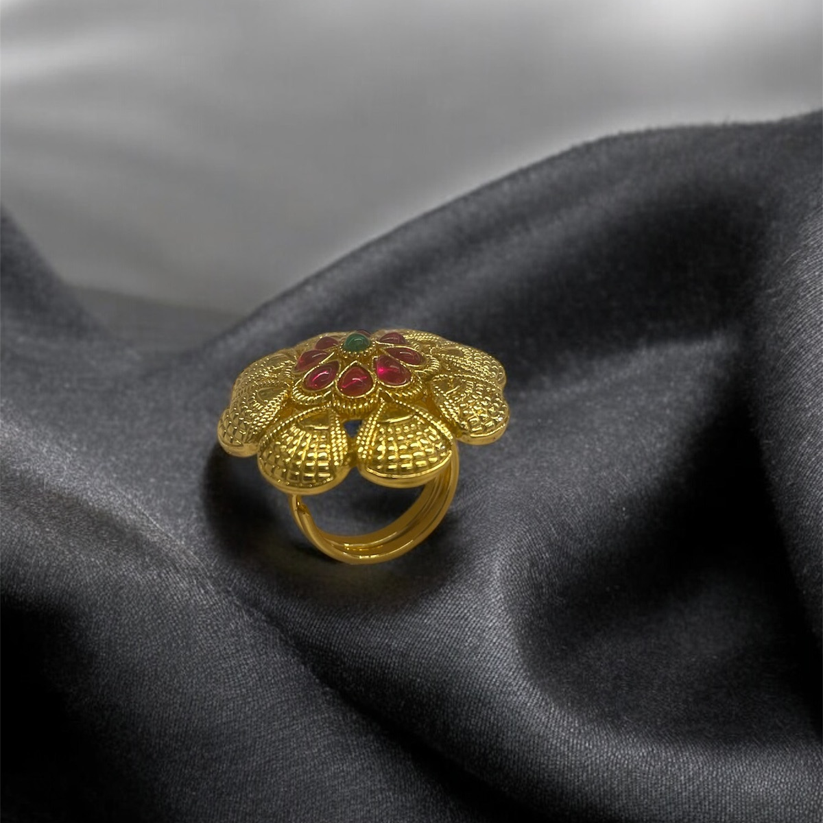 Adjustable Gold Plated Rings for Women – Versatile and Fashion-Forward Jewelry