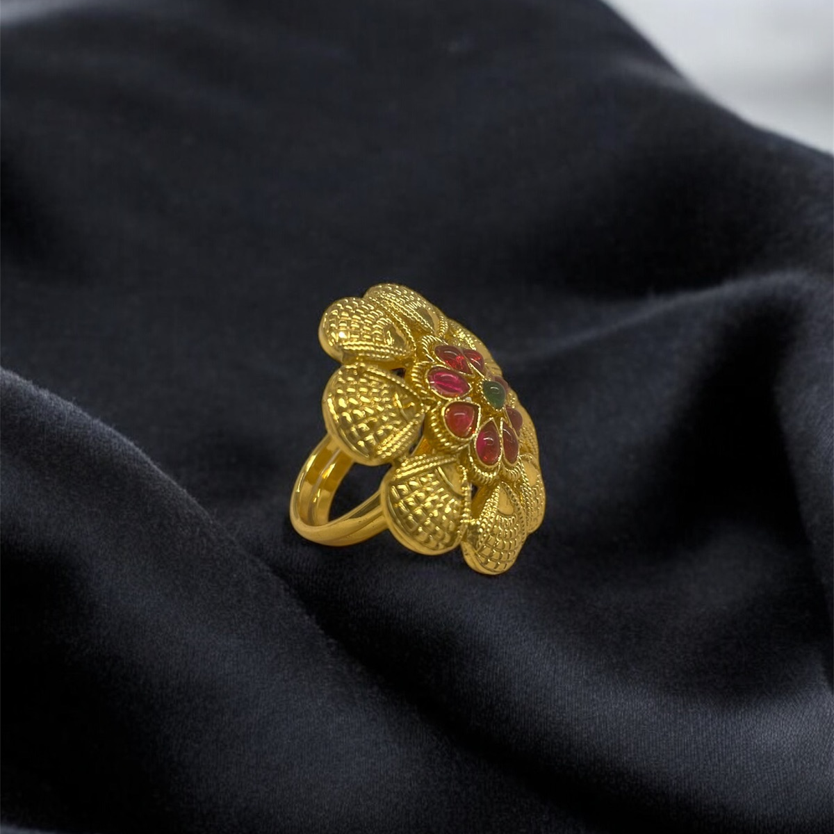 Adjustable Gold Plated Rings for Women – Versatile and Fashion-Forward Jewelry