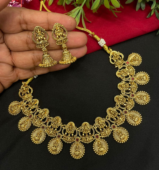 Laxmi Temple Short Chick Necklace Set