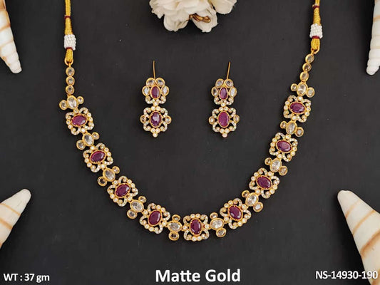 Indulge in the elegant design and luxurious touch of Kemp Jewellery's Matte Gold Polish Necklace Set