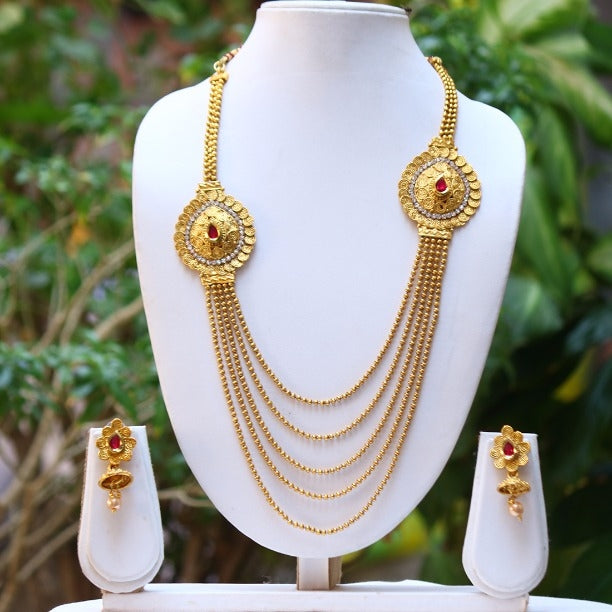 Stylish 5 String Gold Plated Necklace Set