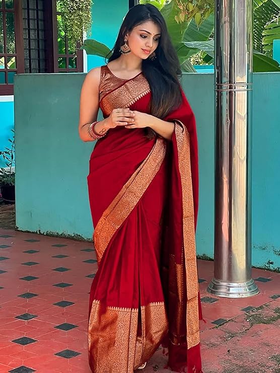 The saree comes with an unstitched blouse piece for added convenience. Get ready to make a statement with this striking ensemble!