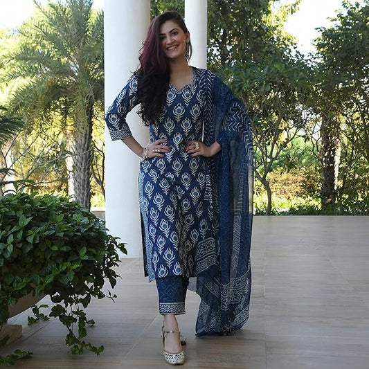 his fashionable women's blue indigo printed kurta set is crafted from premium cotton fabric for maximum comfort and style.
