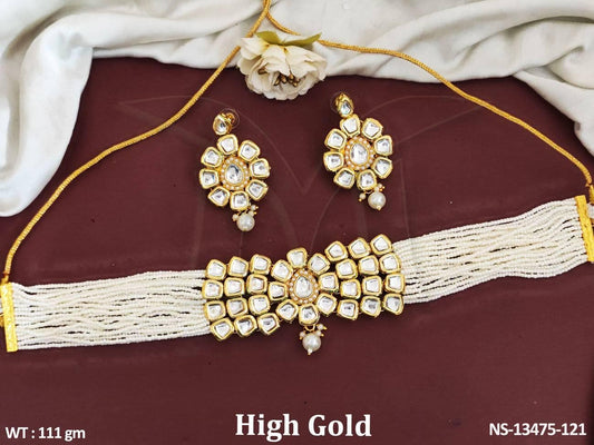 Upgrade your party look with our stunning Kundan Jewellery set.