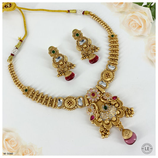 Timeless Treasures Antique Necklace Set