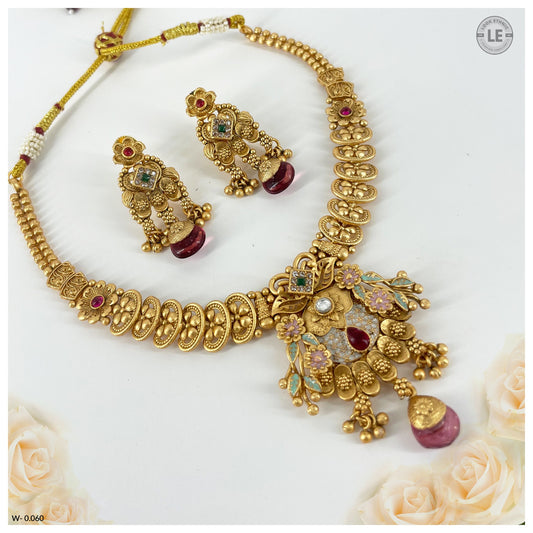 Classic Glamour Antique Necklace Set