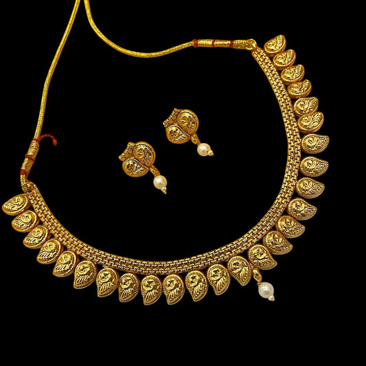 Gold Plated Short Necklace Set – Elegant Jewelry for Every Occasion