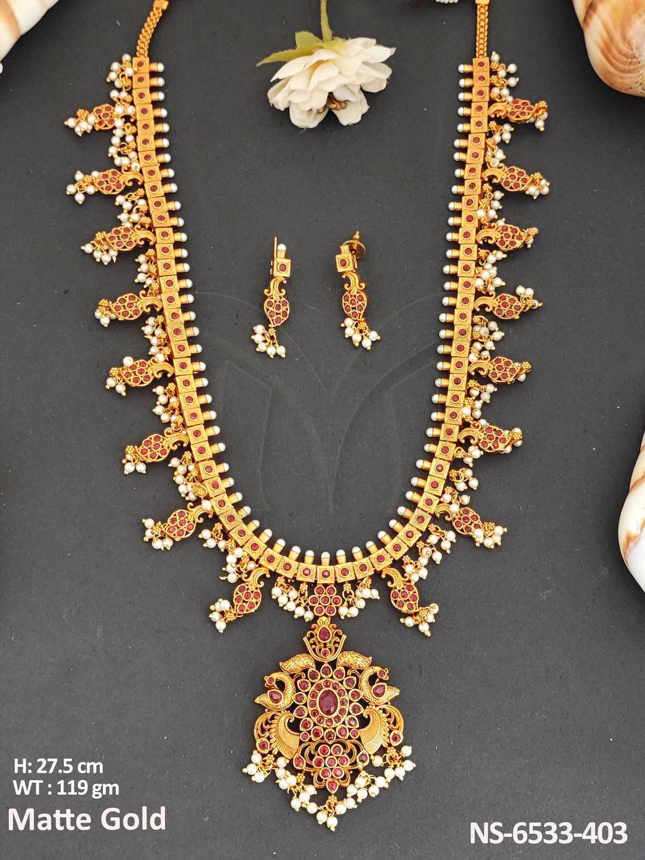 This necklace set is made from the finest materials and crafted with intricate detail to create a unique look that celebrates traditional and modern styles.