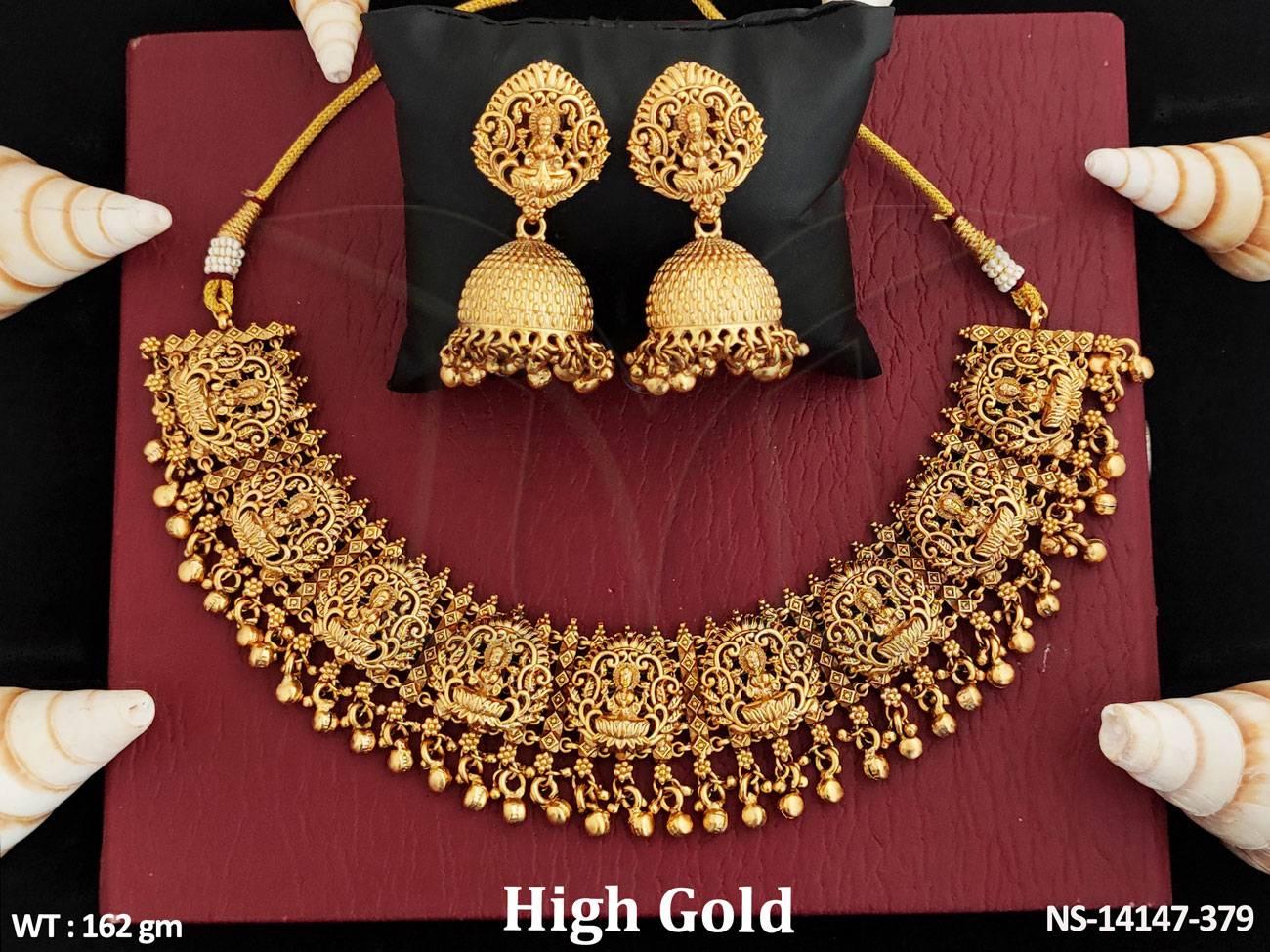 Exquisite antique necklace set is made of high gold polish and perfect for special occasions. Temple Jewellery