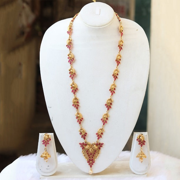 Gorgeous Gold plated Maroon Peacock Haar Necklace Set for Women