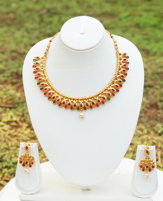 Green Maroon Color Short Necklace Set