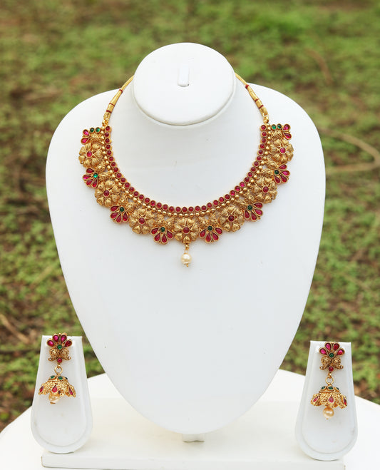 Smarty Flower Design Green Maroon Short Necklace Set