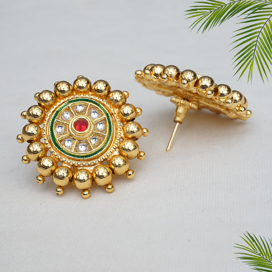 White Kundan Big Round Tops/Studs 6402-1225 - Dazzles Jewellery – Dazzles  Fashion and Costume Jewellery